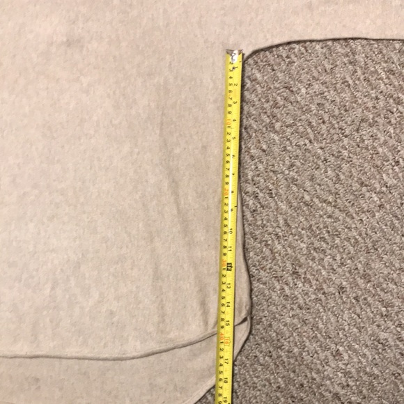 Michael Kors sweater - Picture 8 of 8